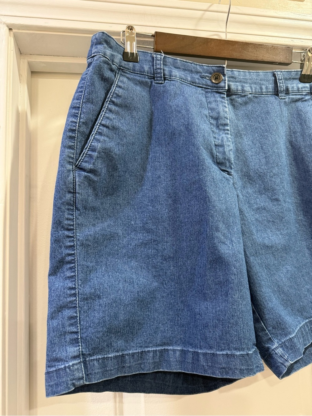 Kim Rogers Blue Denim Women's Shorts Size 12 - Picture 4 of 12
